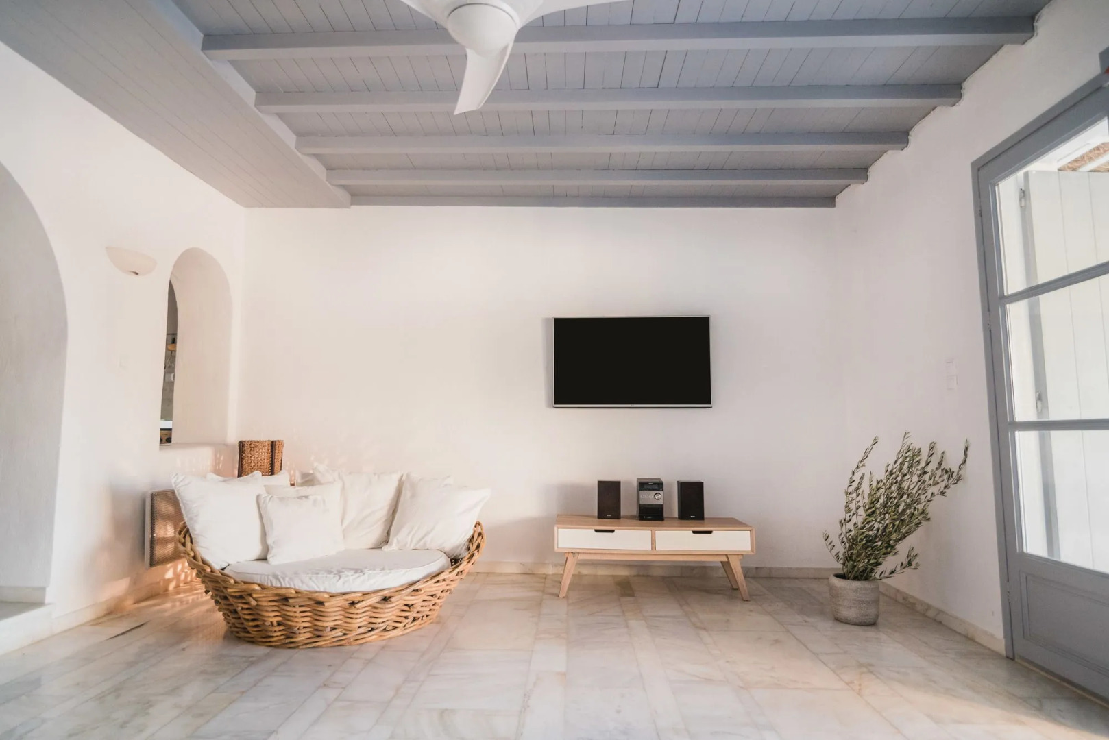 Villa Thea Collection