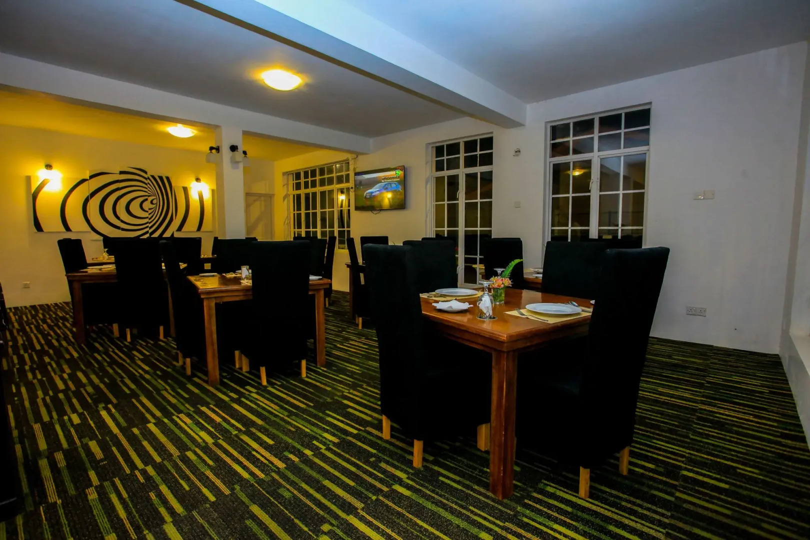 La Cottage Boutique Hotel & Restuarant