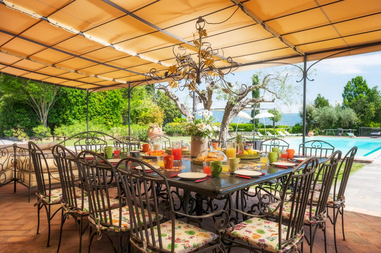 Casale Dei Girasoli 14