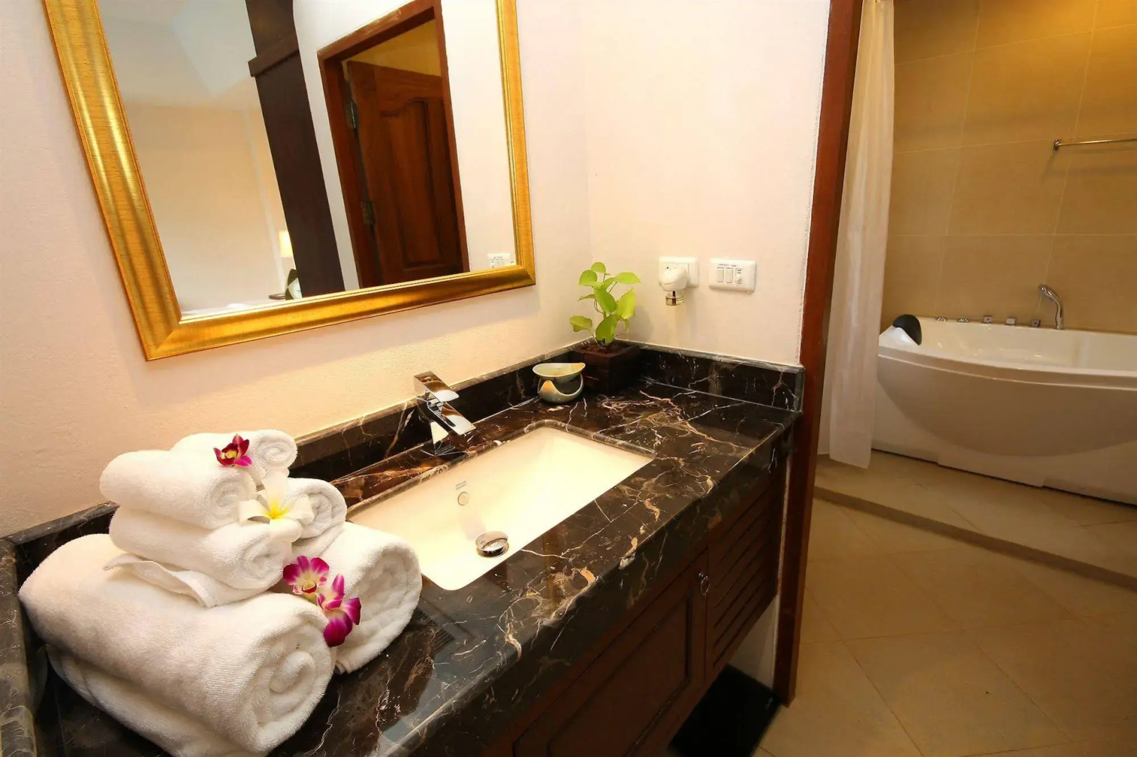 AT Pool Villa Resort