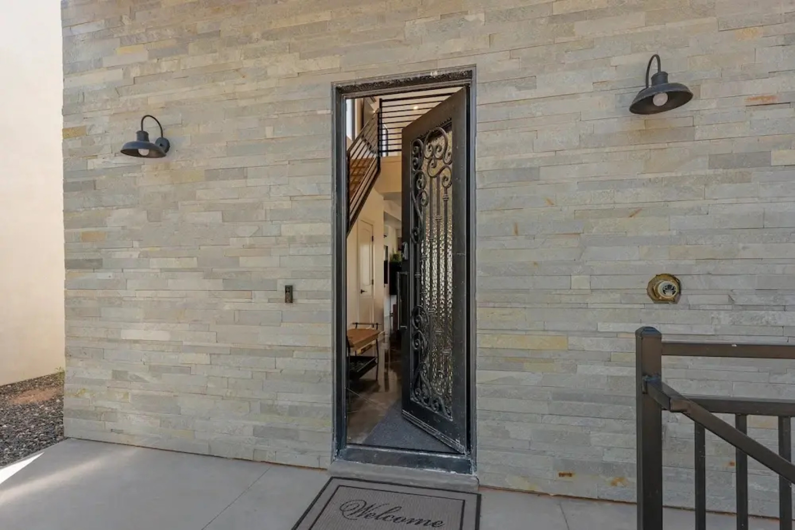 Desert Jewel With Private Gym And Pool 4 Bedroom Townhouse