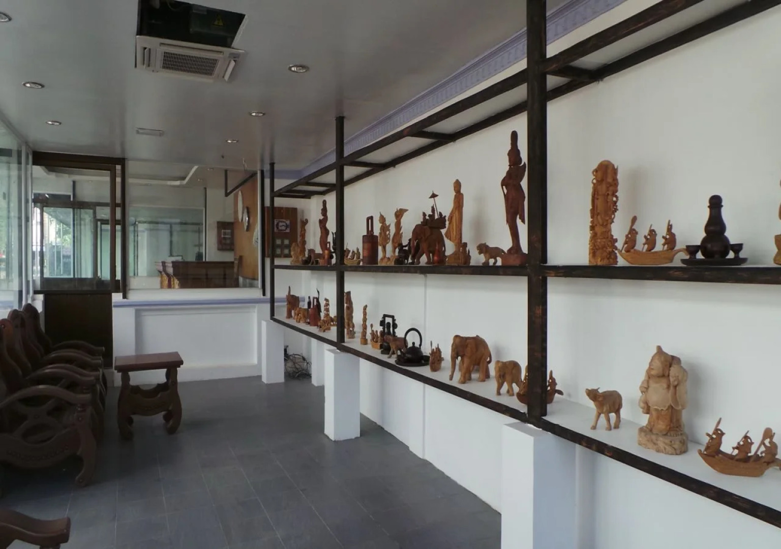 Mandalay White House Hotel