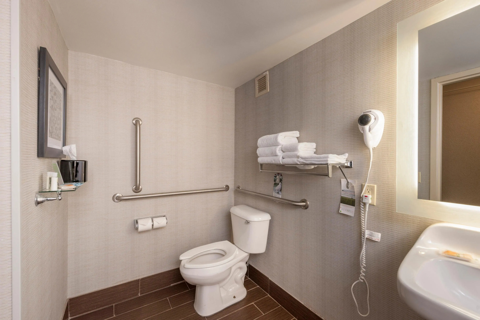 Best Western Plus Strongsville Cleveland