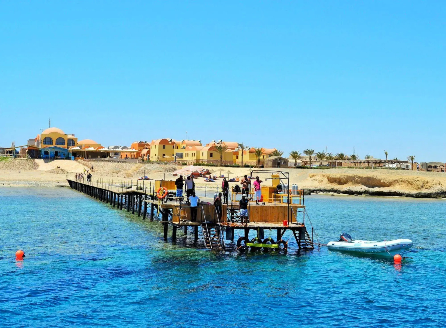 Rohanou Beach Resort