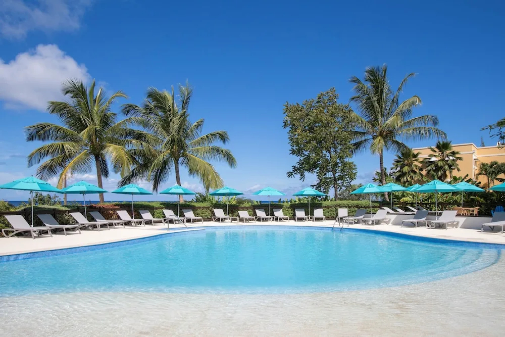 Villas & Suites at Beach View