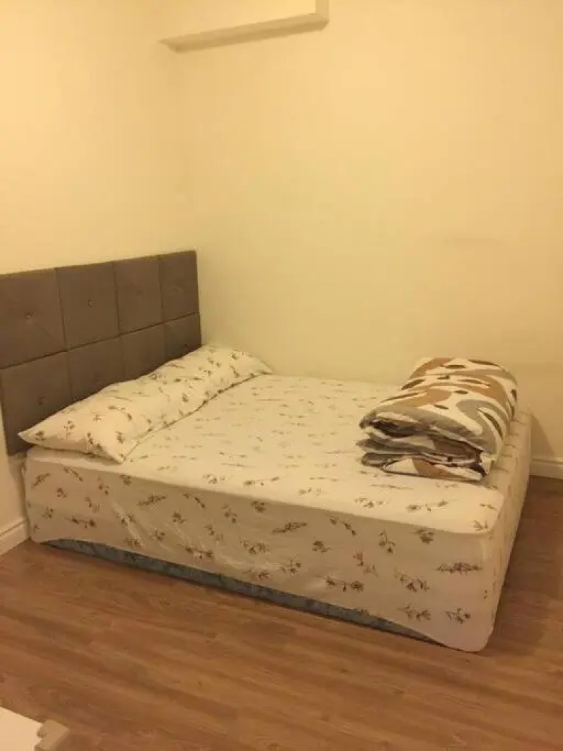 Pet friendly, Walkout Ravine basement