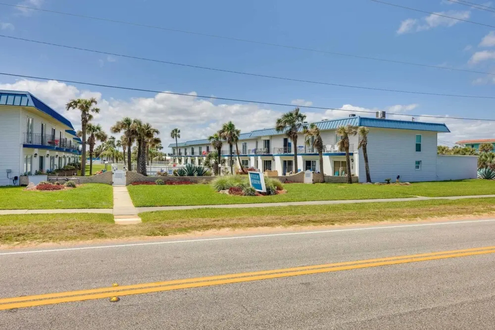 Oceanfront Ormond Beach Condo: Patio, Pool Access!