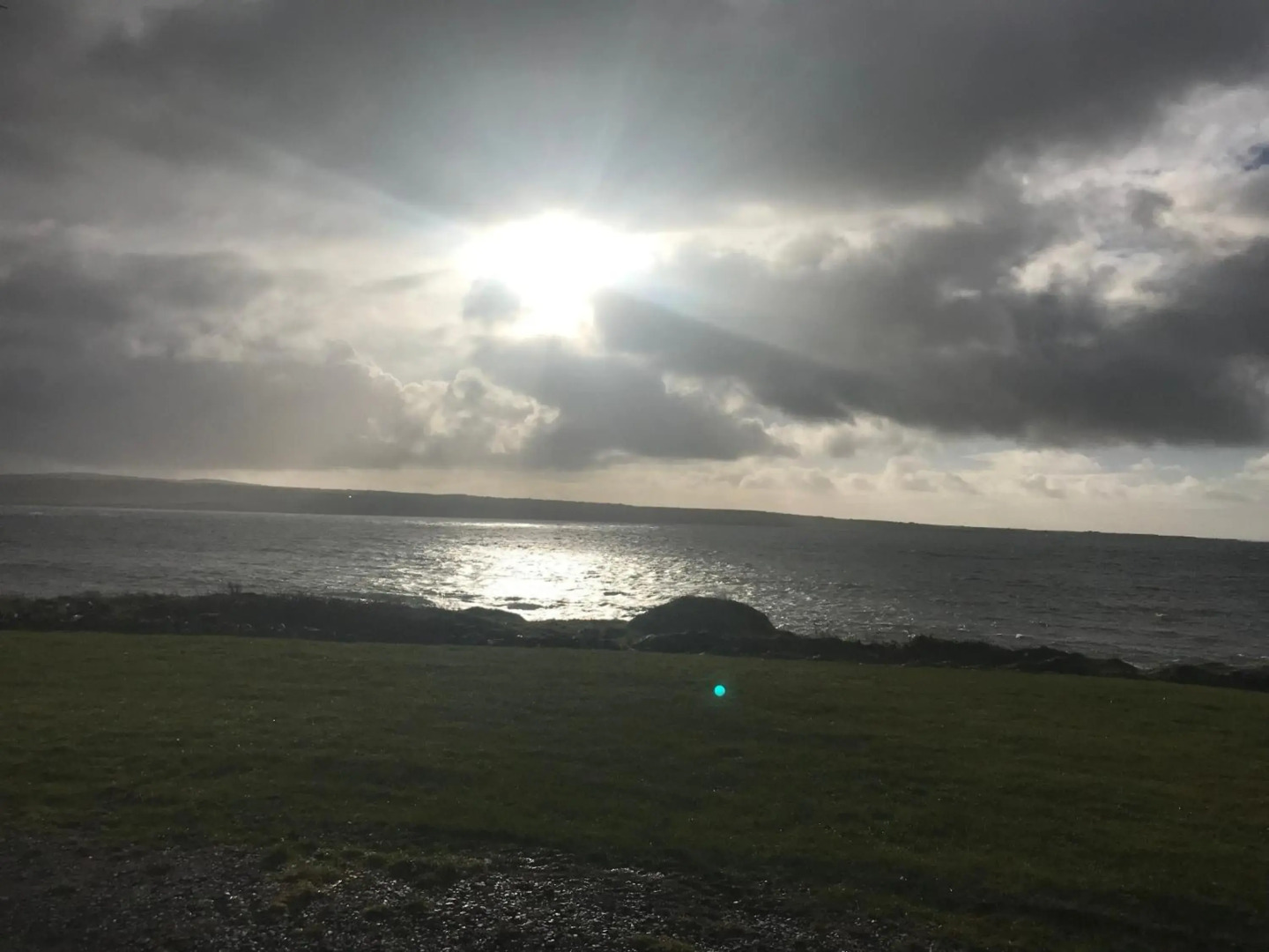 Spectacular ocean views & minutes to Cliffs- Clahane Shore Lodge