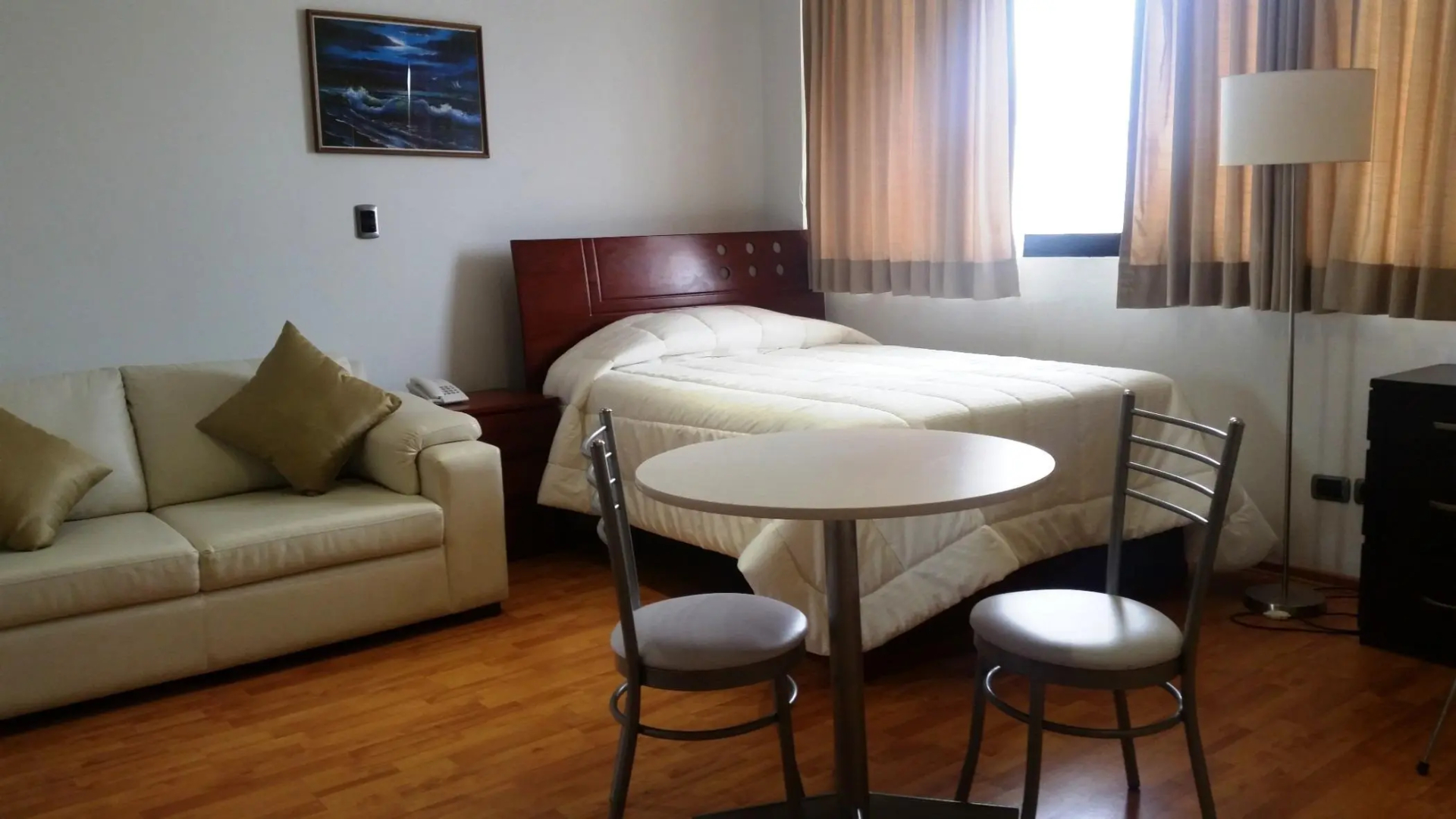 Miraflores Pacific Hotel