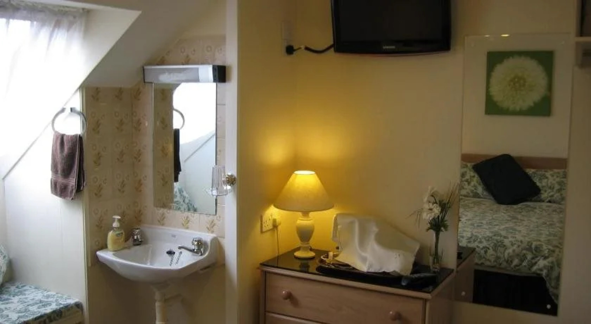 Stronchreggan View Guest House