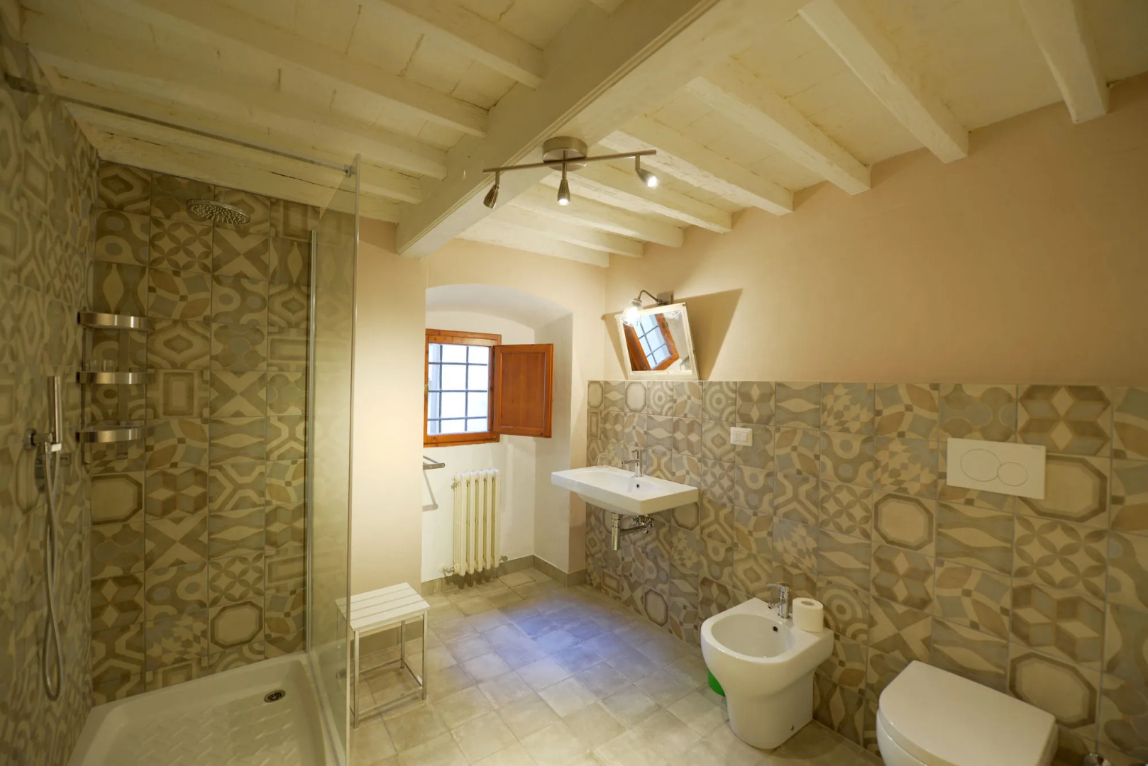 Castello di Montegufoni