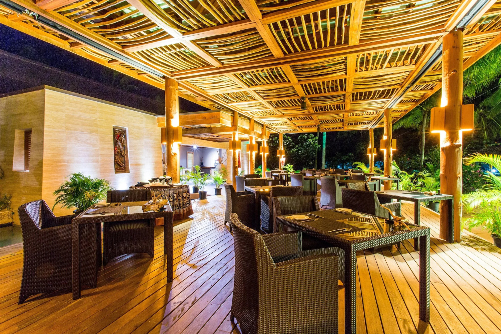 Lomani Island Resort & Spa