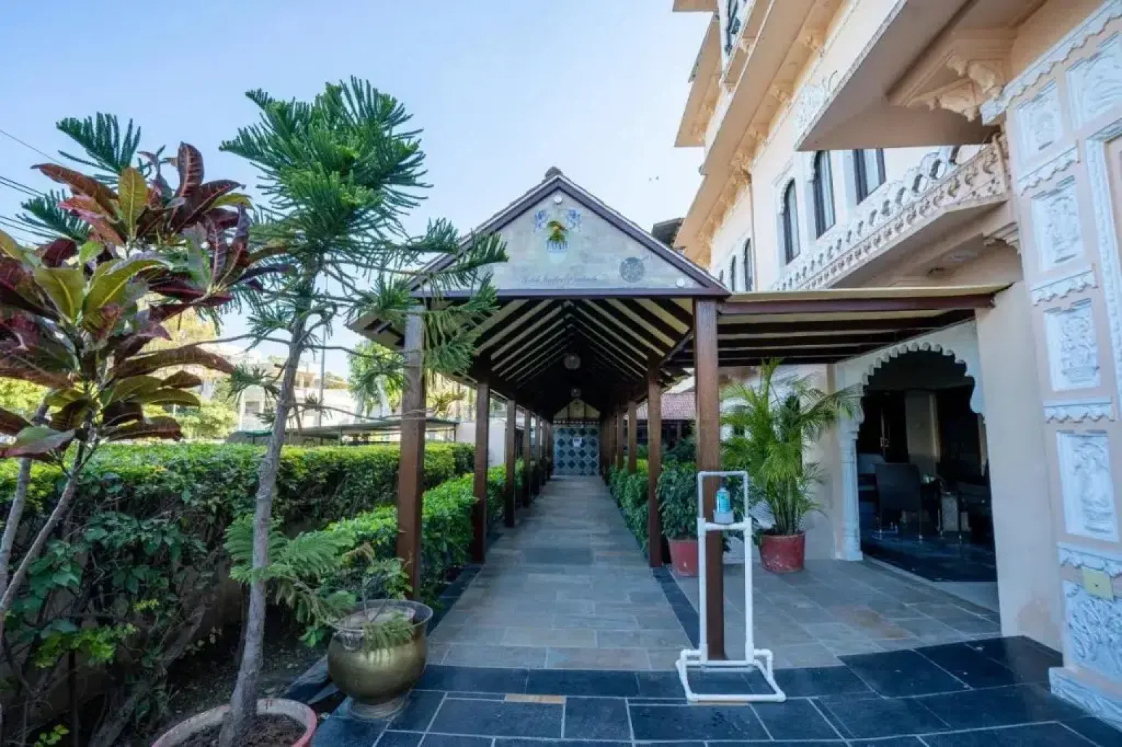 OYO 2700 Hotel Inder Prakash