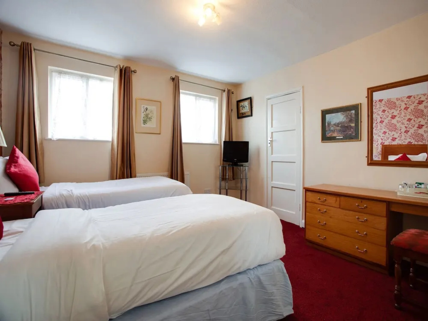 The Rose and Crown Hotel