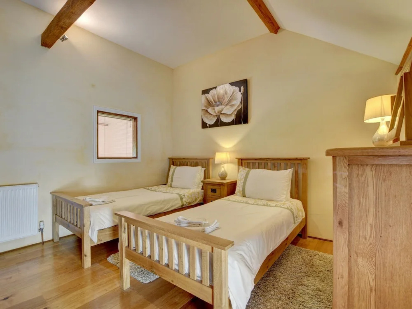 Lovely Apartment in Converted, Stone Barn Located in Tiverton