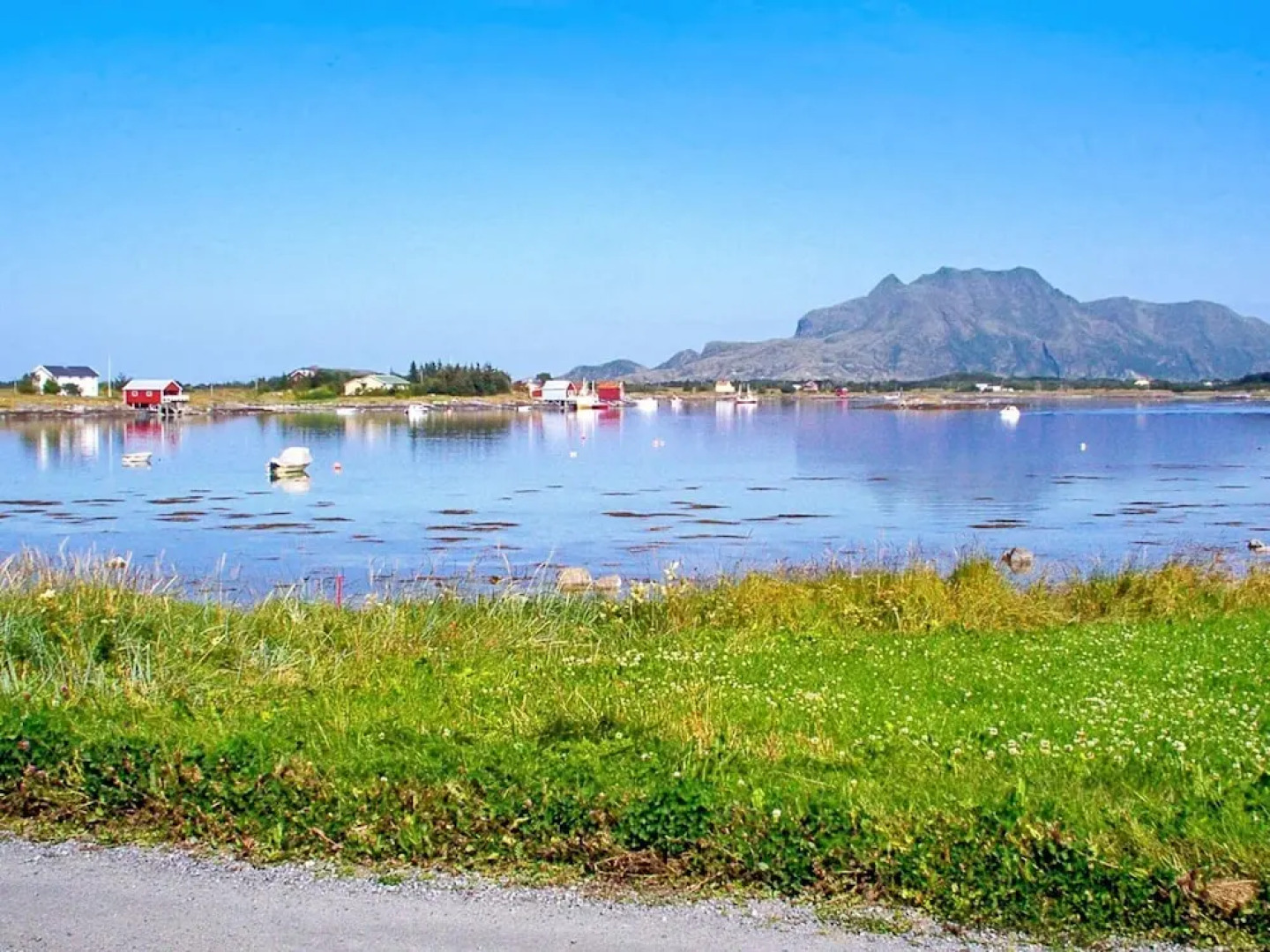 Holiday Home in Austbø