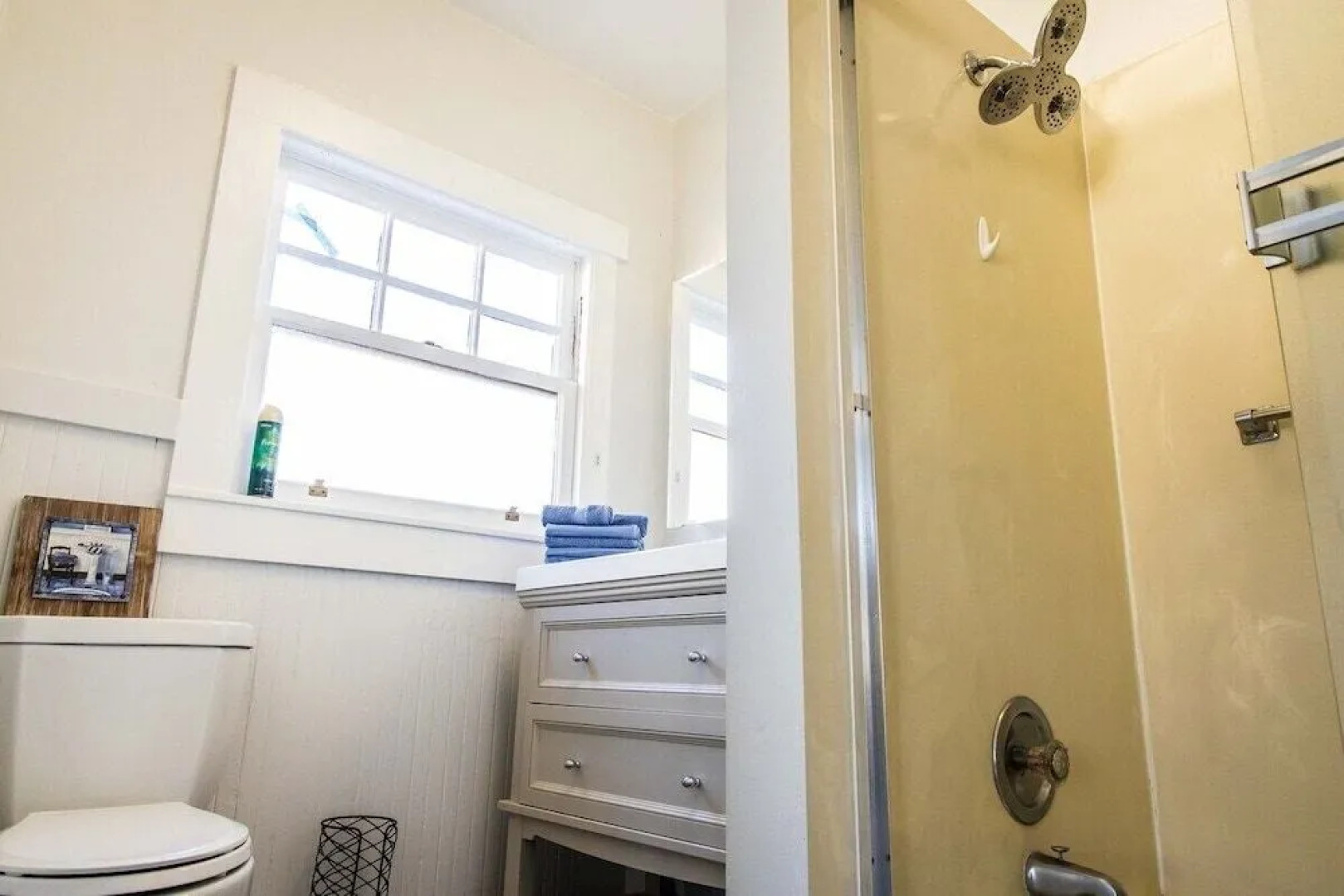 Stunning Alameda One Bedroom