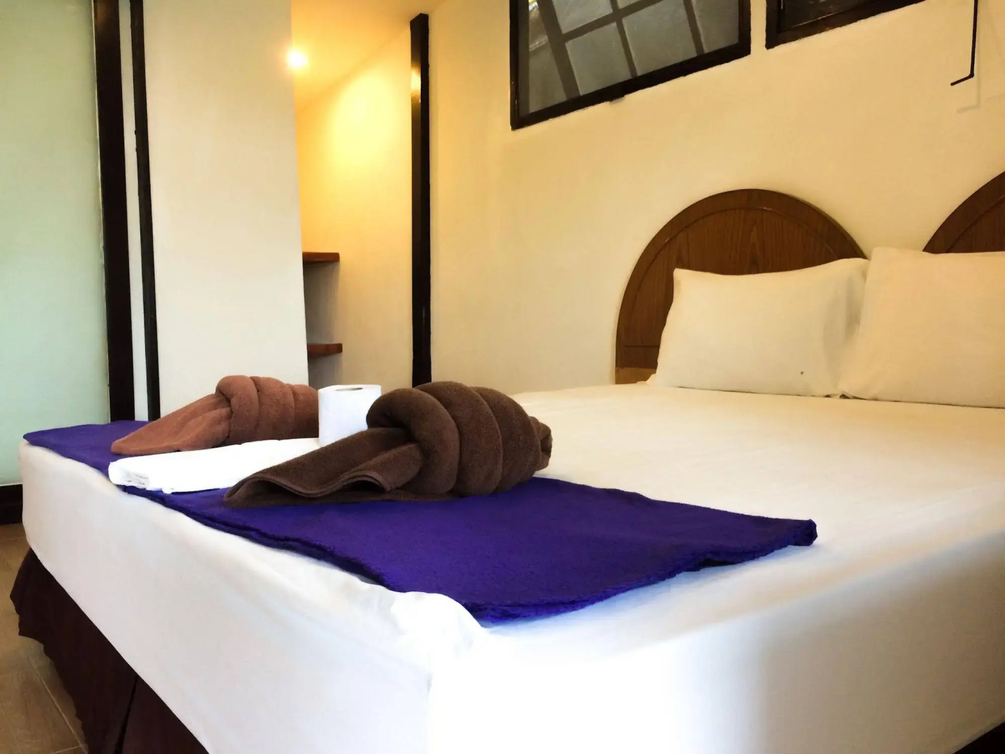 Phi Phi Cozy Seafront Resort