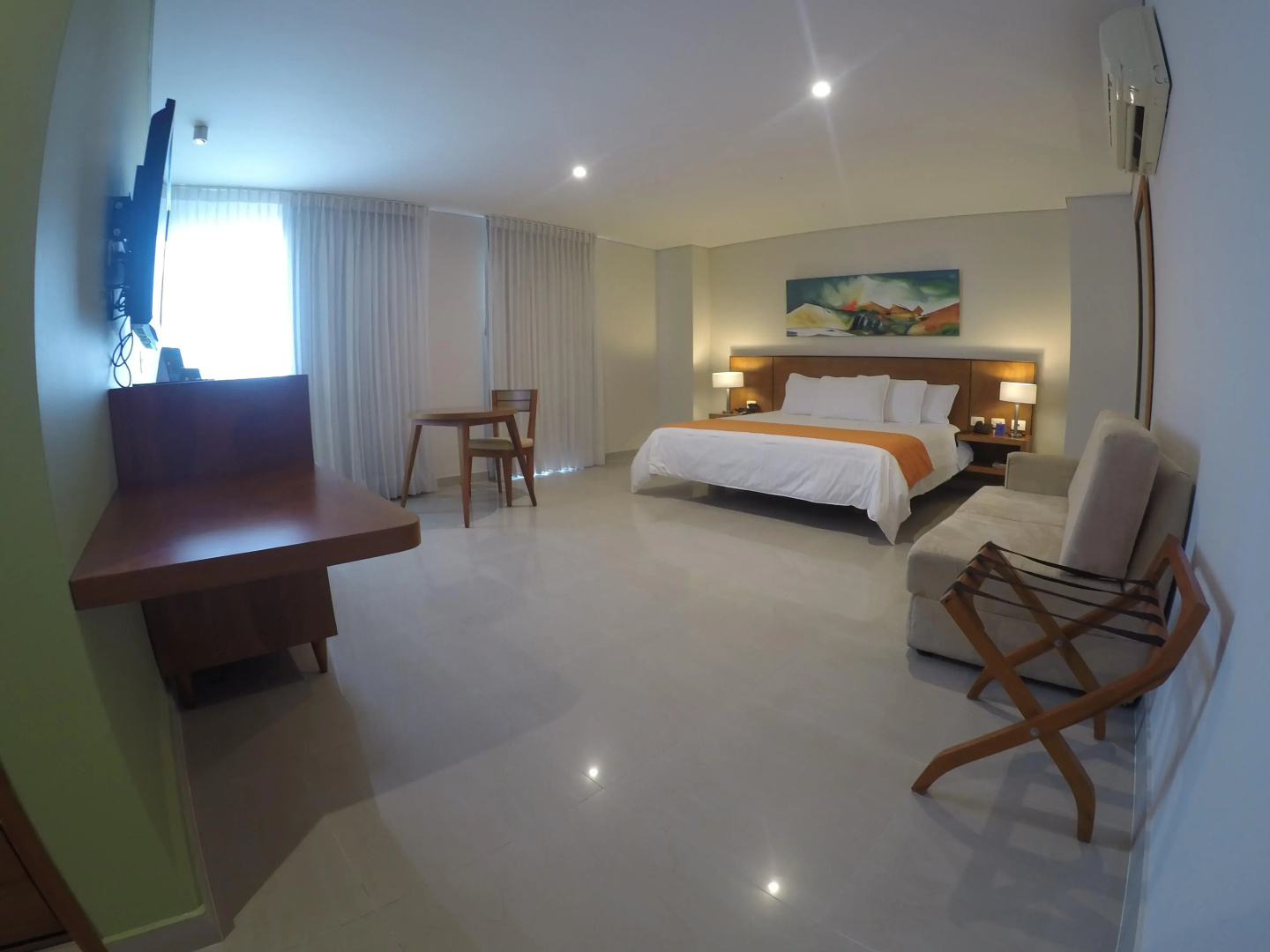 Hotel Atrium Plaza