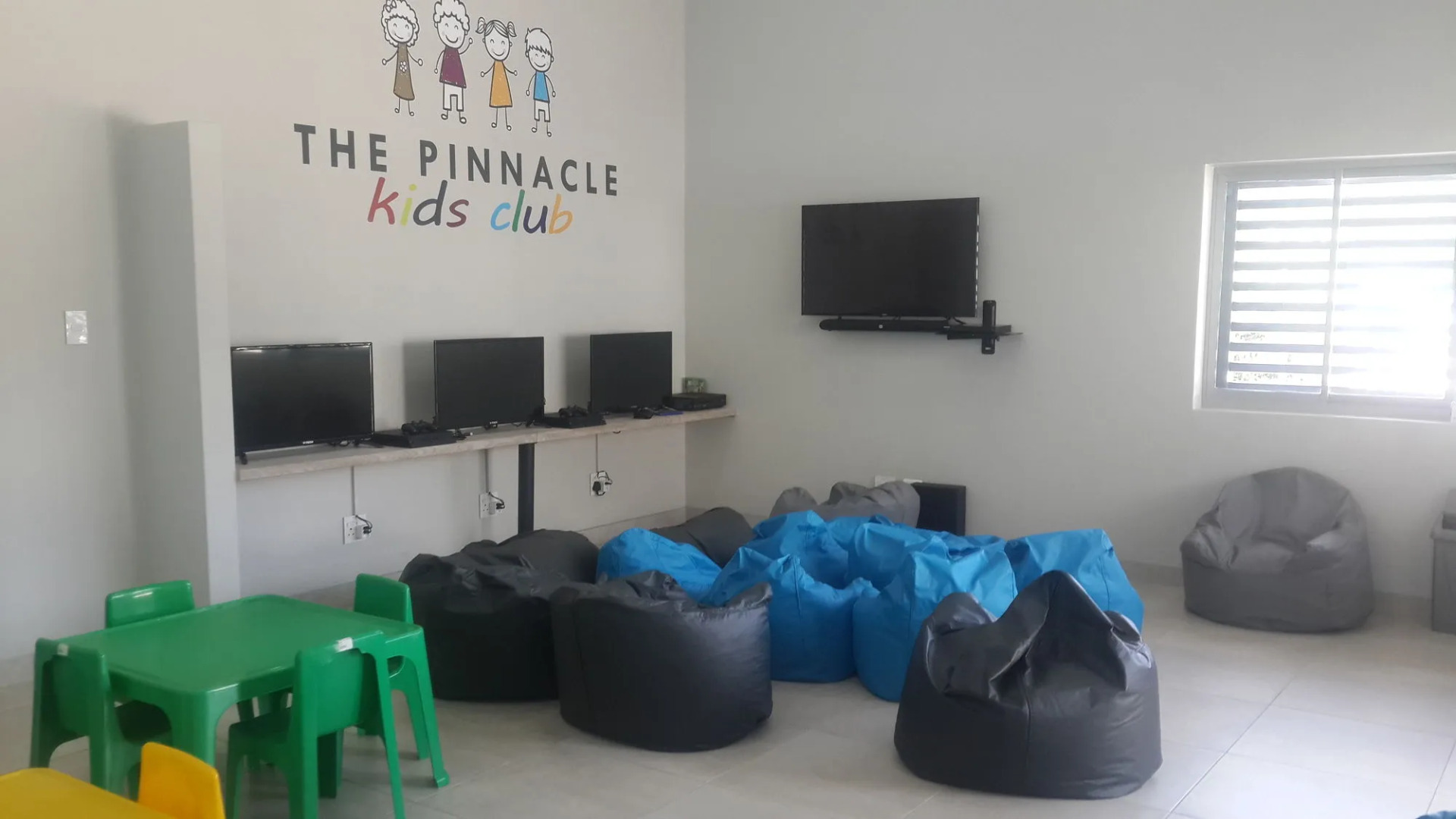 Lodge 93 Pinnacle Point Beach and Golf Resort