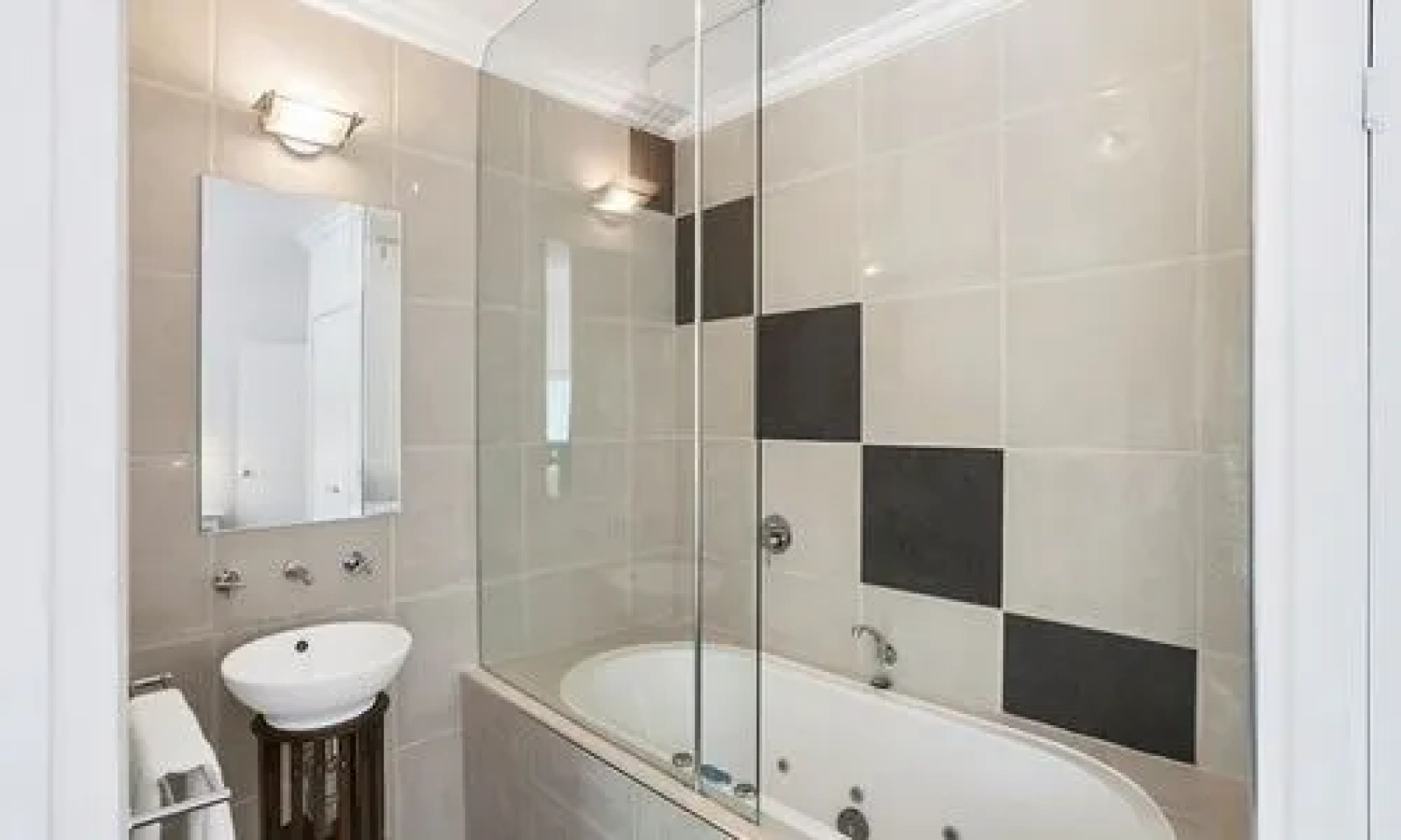 Lake Daylesford Apartment 3