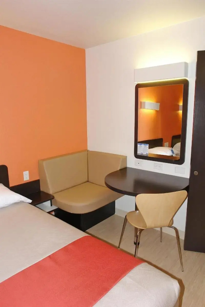 Super 8 by Wyndham Petaluma