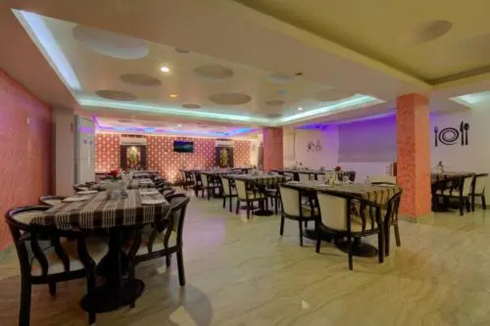 Emerald Hotel