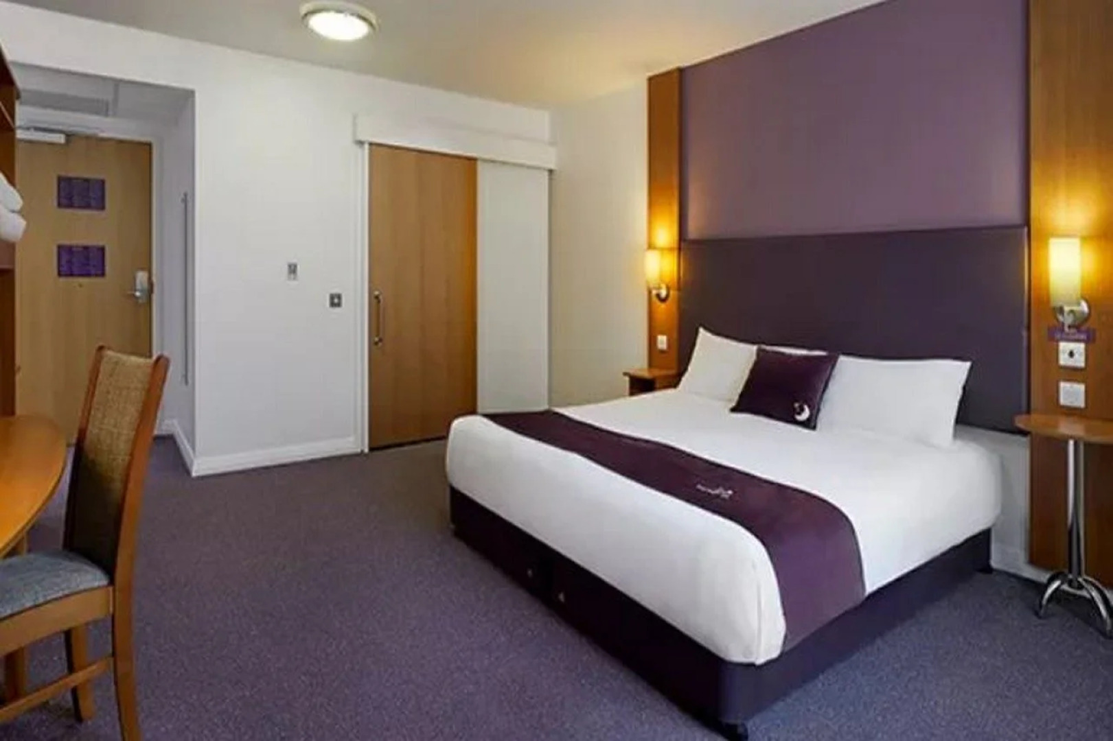 Premier Inn Manchester Trafford Centre South