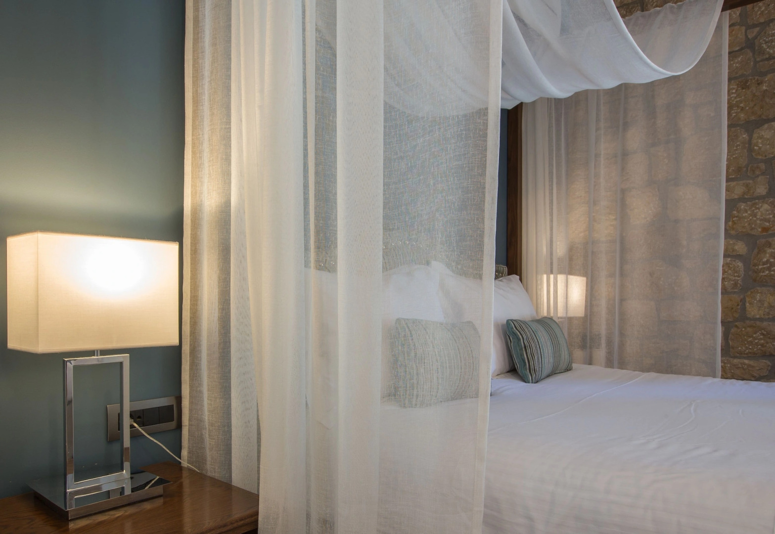 Anthemion Suites & Villas