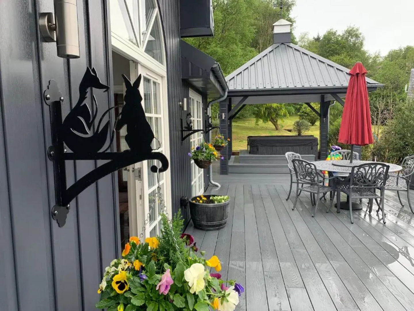 Little Fox Lodge Hideaway Glencoe - 5 Star with Hot Tub overlooking Loch Linnhe