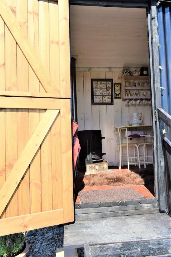 Meadow Shepherds hut