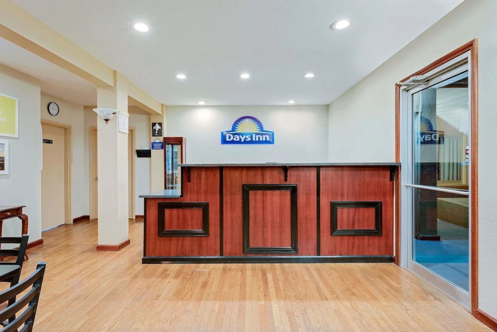 Days Inn Fairmont