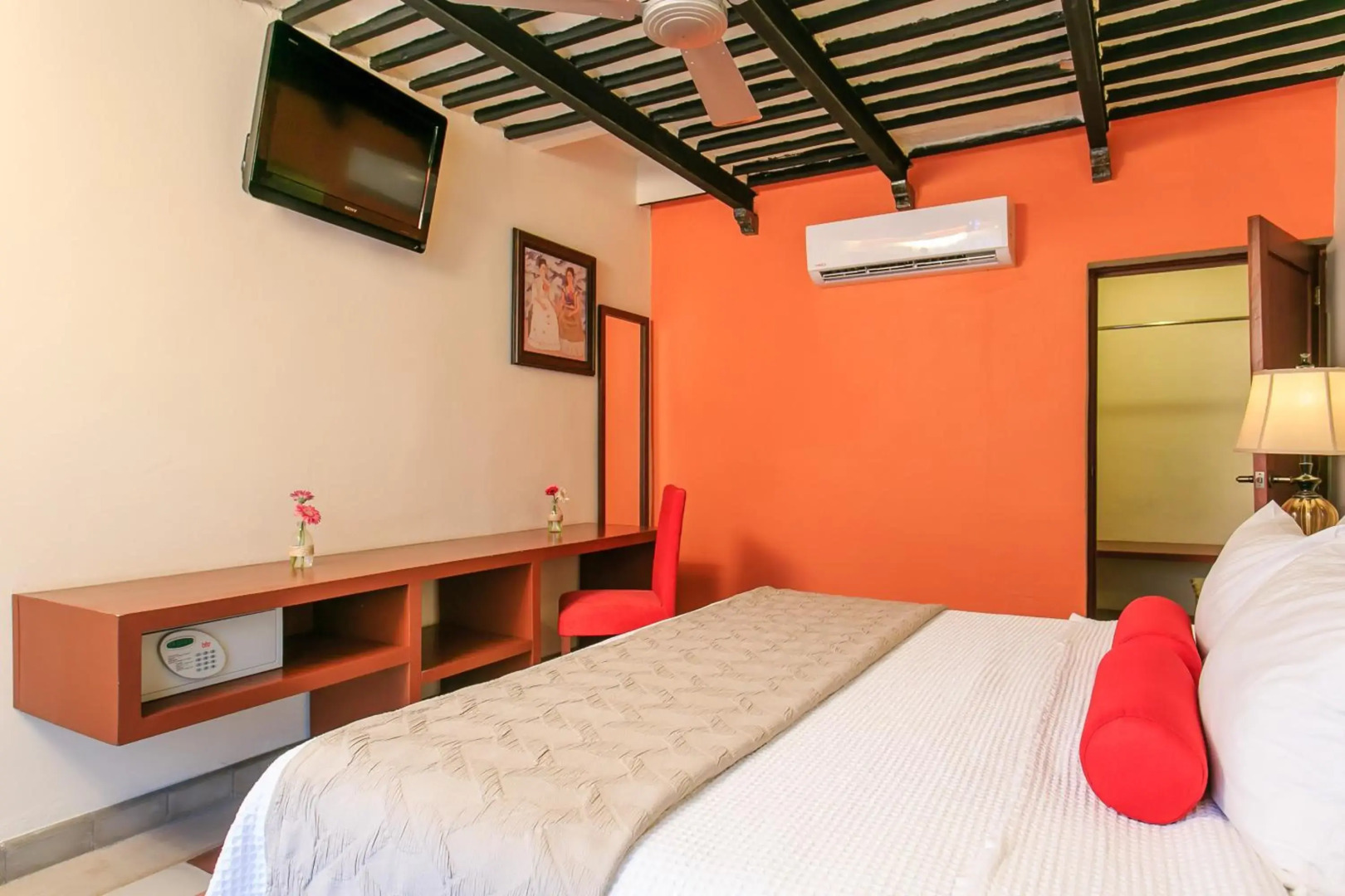 Art 57 Hotel - Adults Only