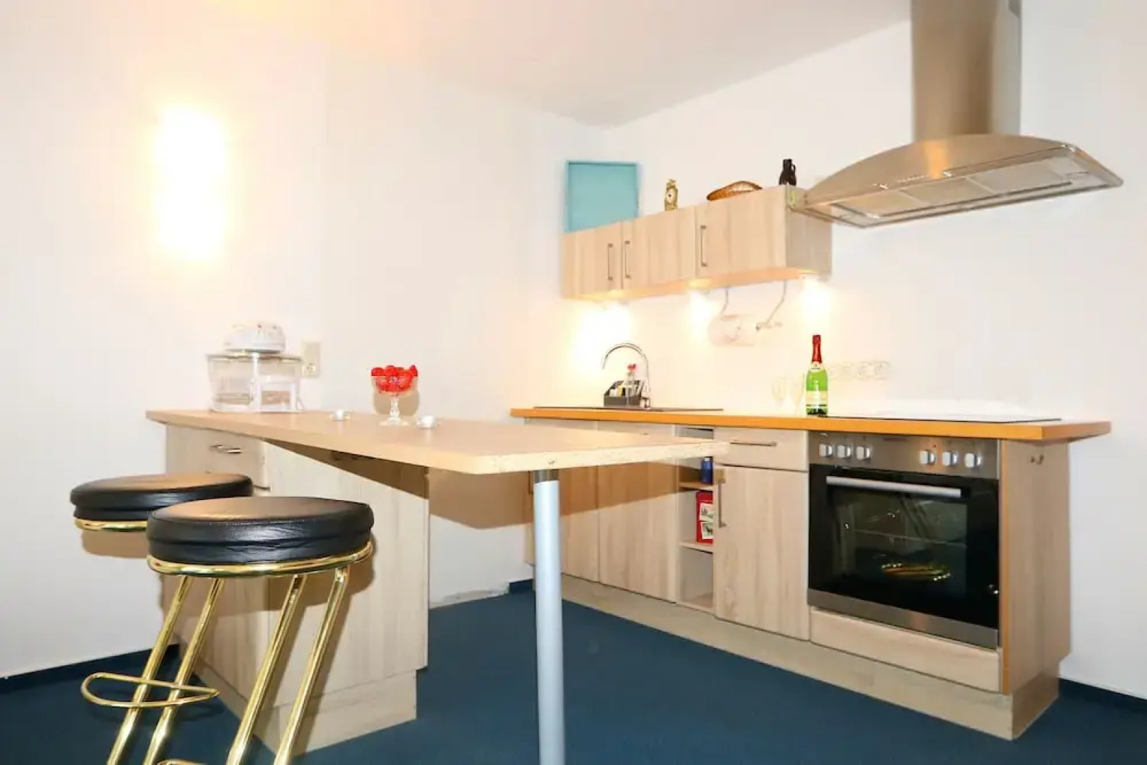 Studio Apartment With Terrace, own Parking Space and a Small Lake 500 m Away