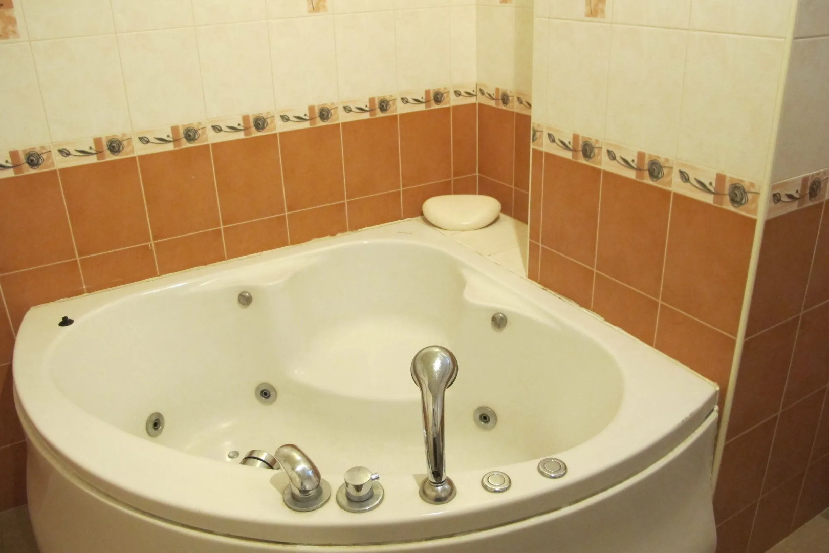 Chateau Vista Serviced apartment