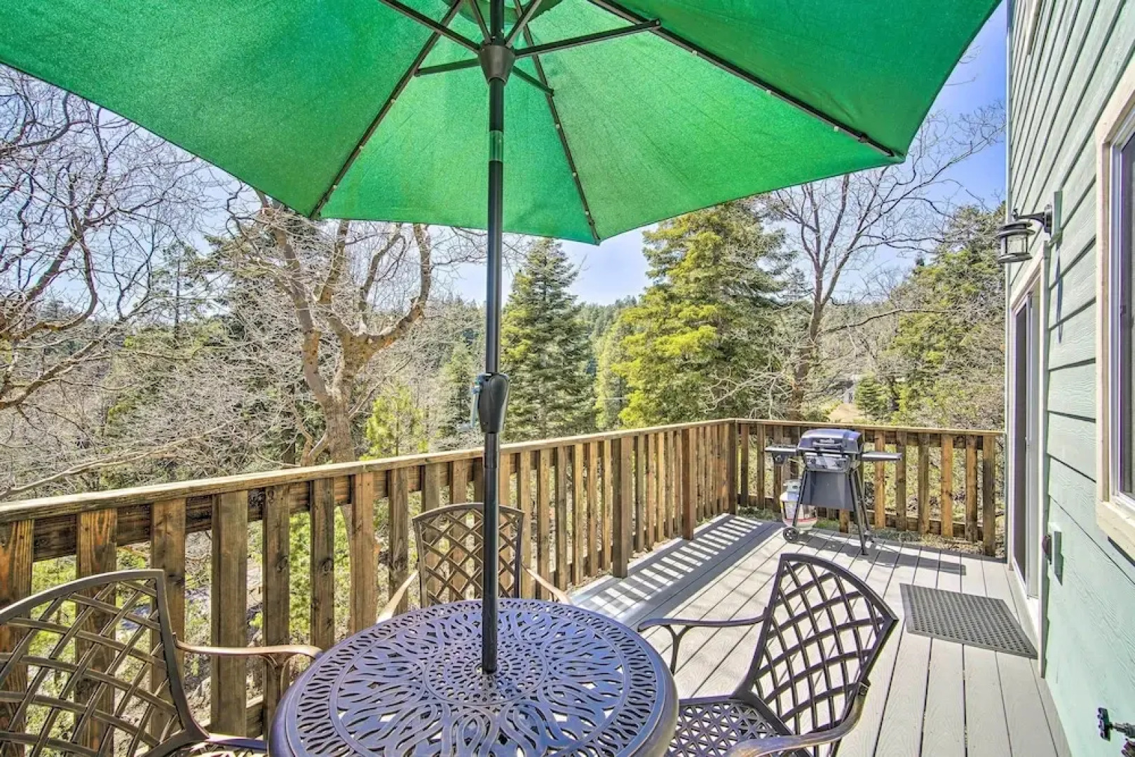 Family Home w/ Deck & View, 4 Mi to Lake Arrowhead