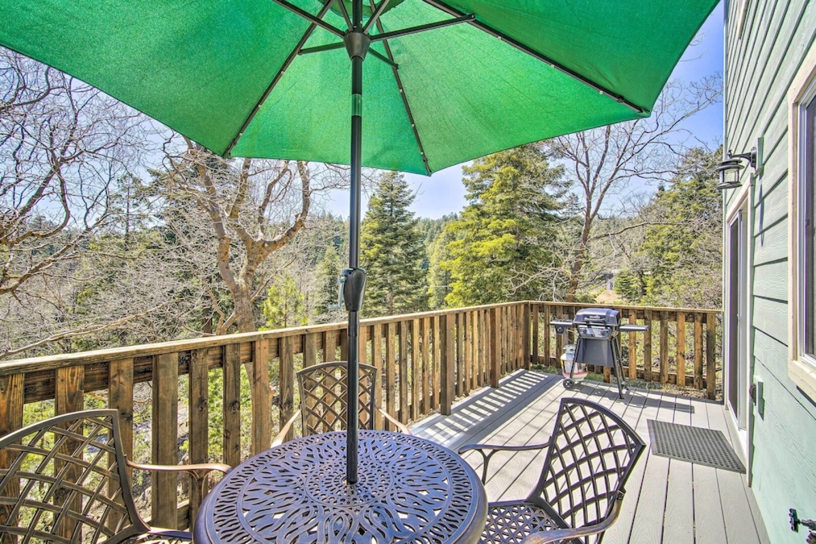 Family Home w/ Deck & View, 4 Mi to Lake Arrowhead