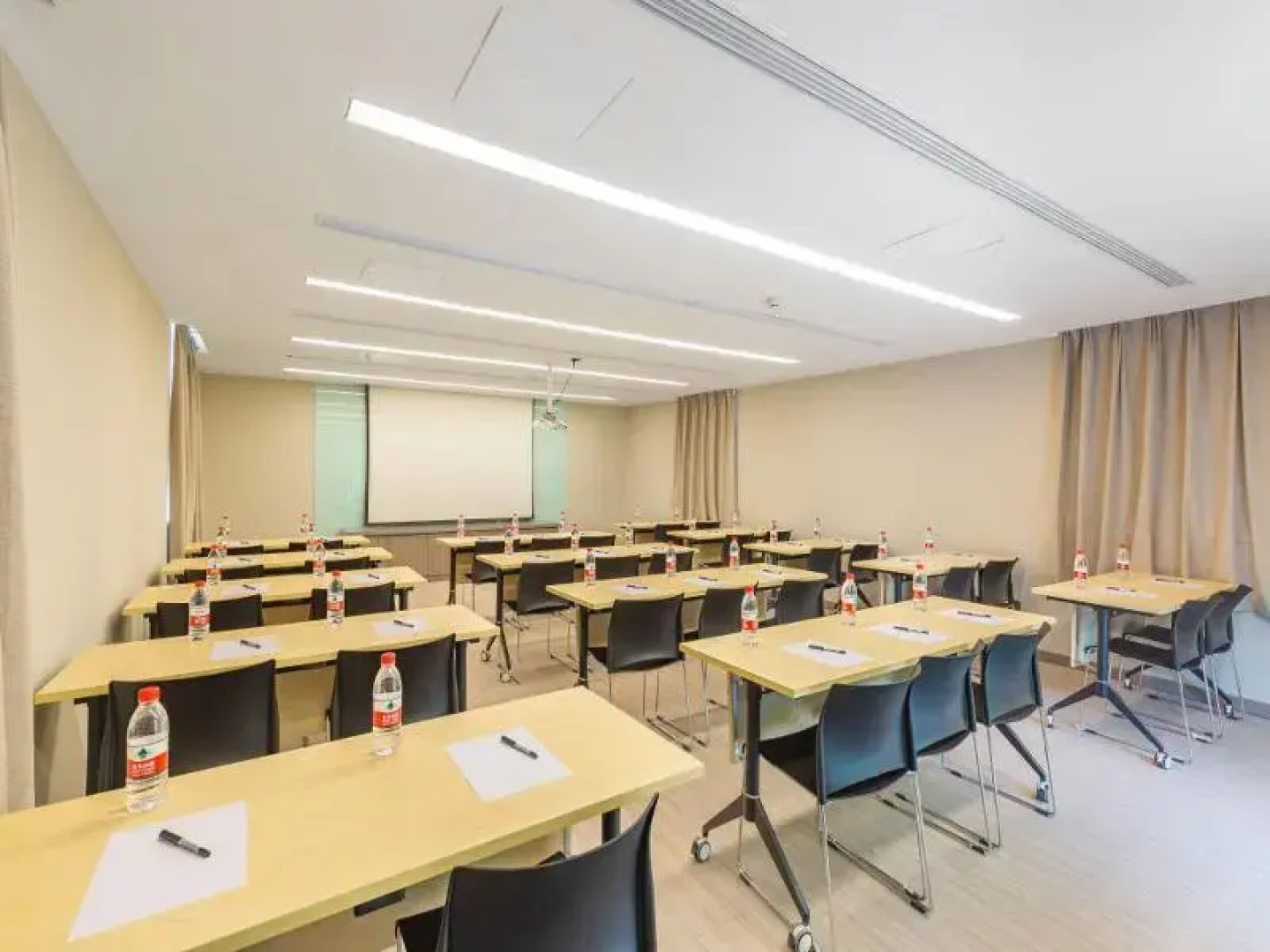 Hanting Hotel (Jinan North Shanda Road)