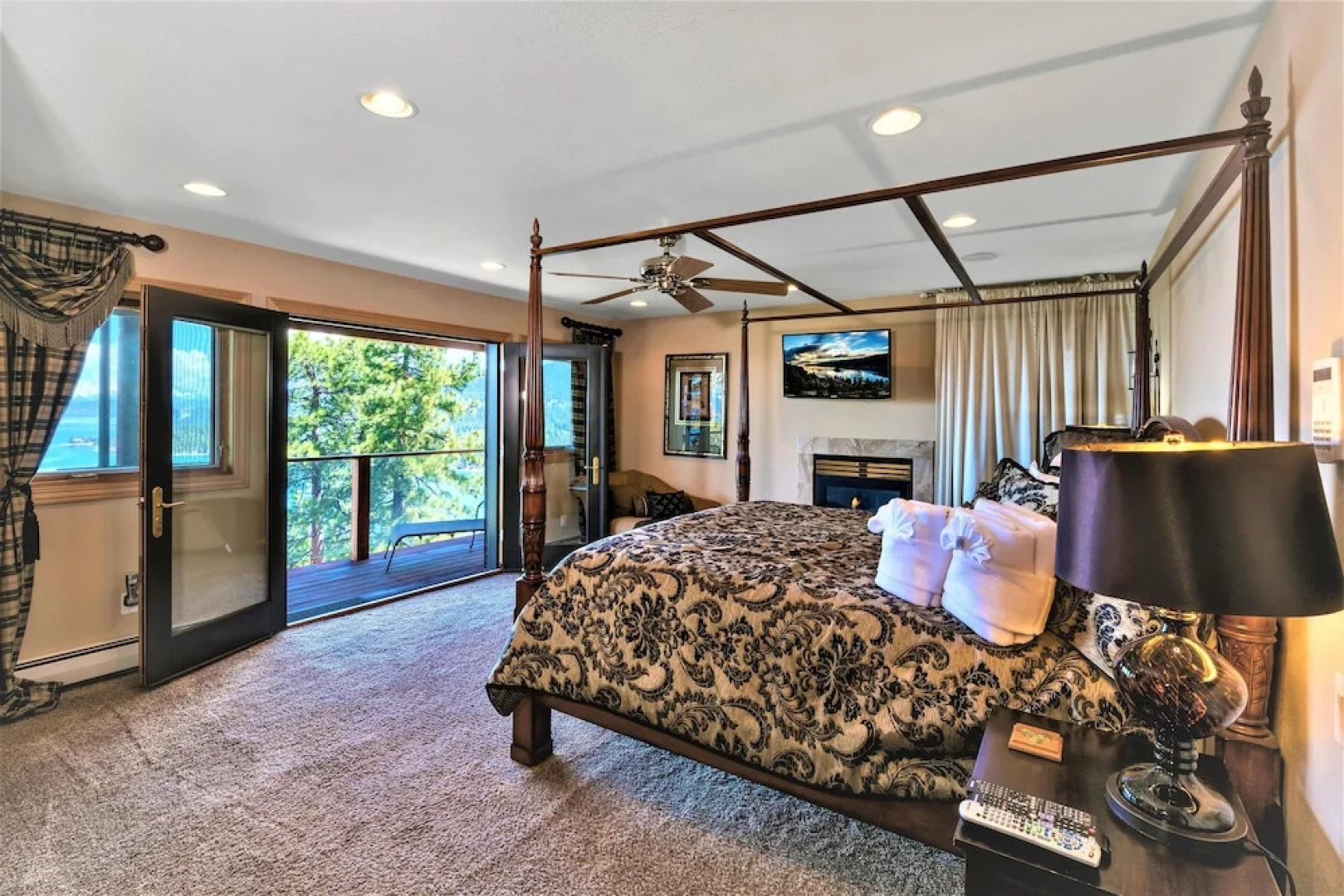 Lx10: Lake View Jewel Estate With Pool Table