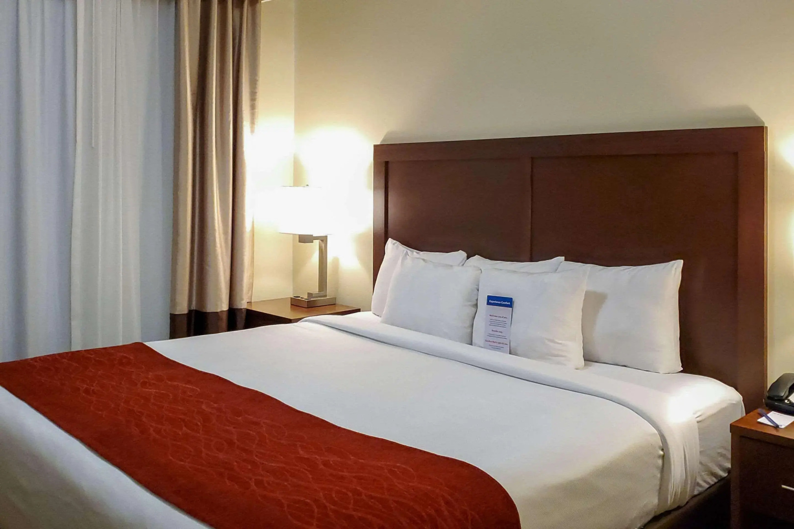 Comfort Inn & Suites Tempe Phoenix Sky Harbor Airport