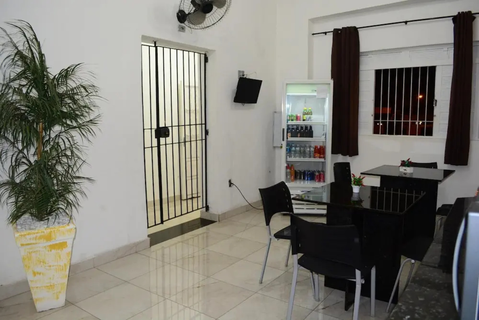 Lize Hotel