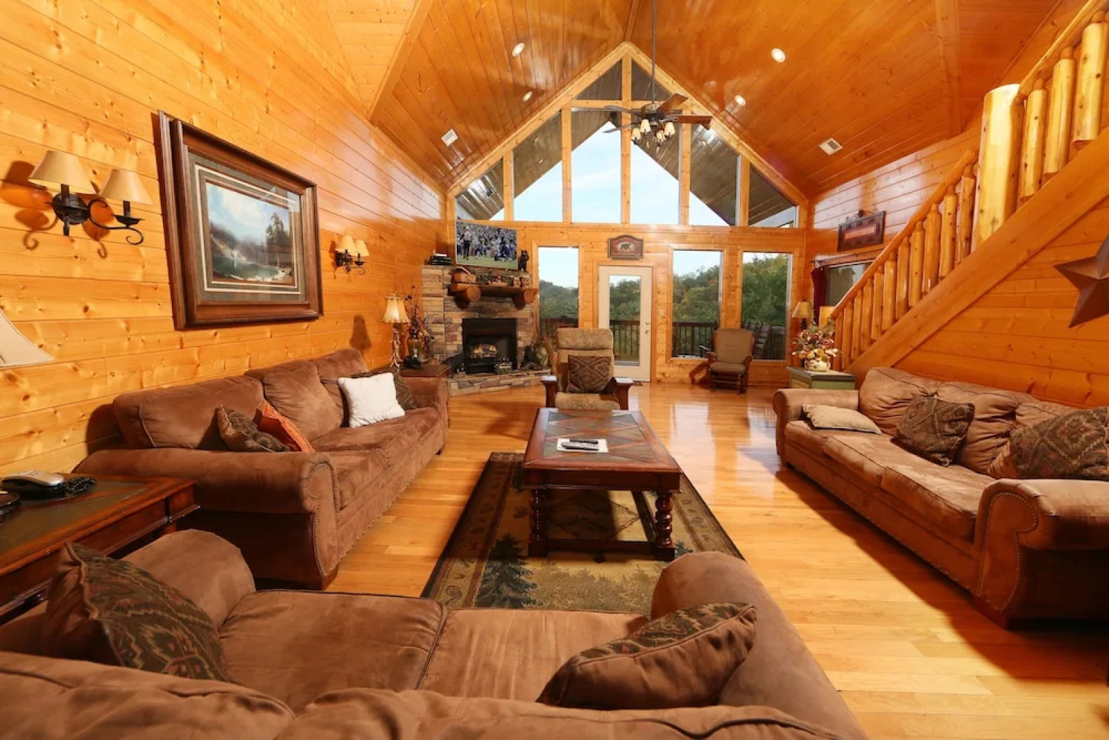 Mountain Shadow Lodge - Six Bedroom Cabin