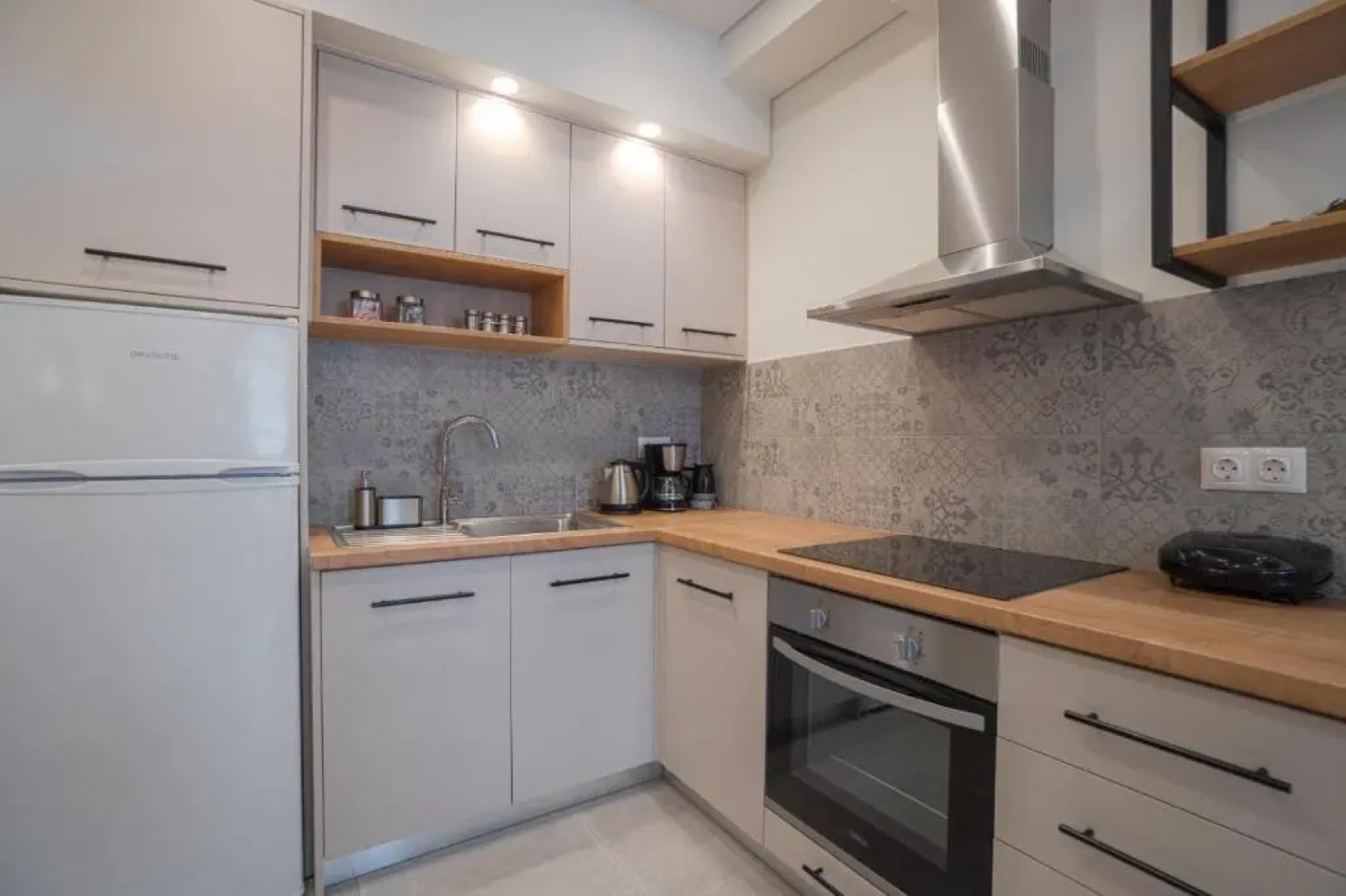 Jacuzzi maisonette in Sfakia center 'New 2023'