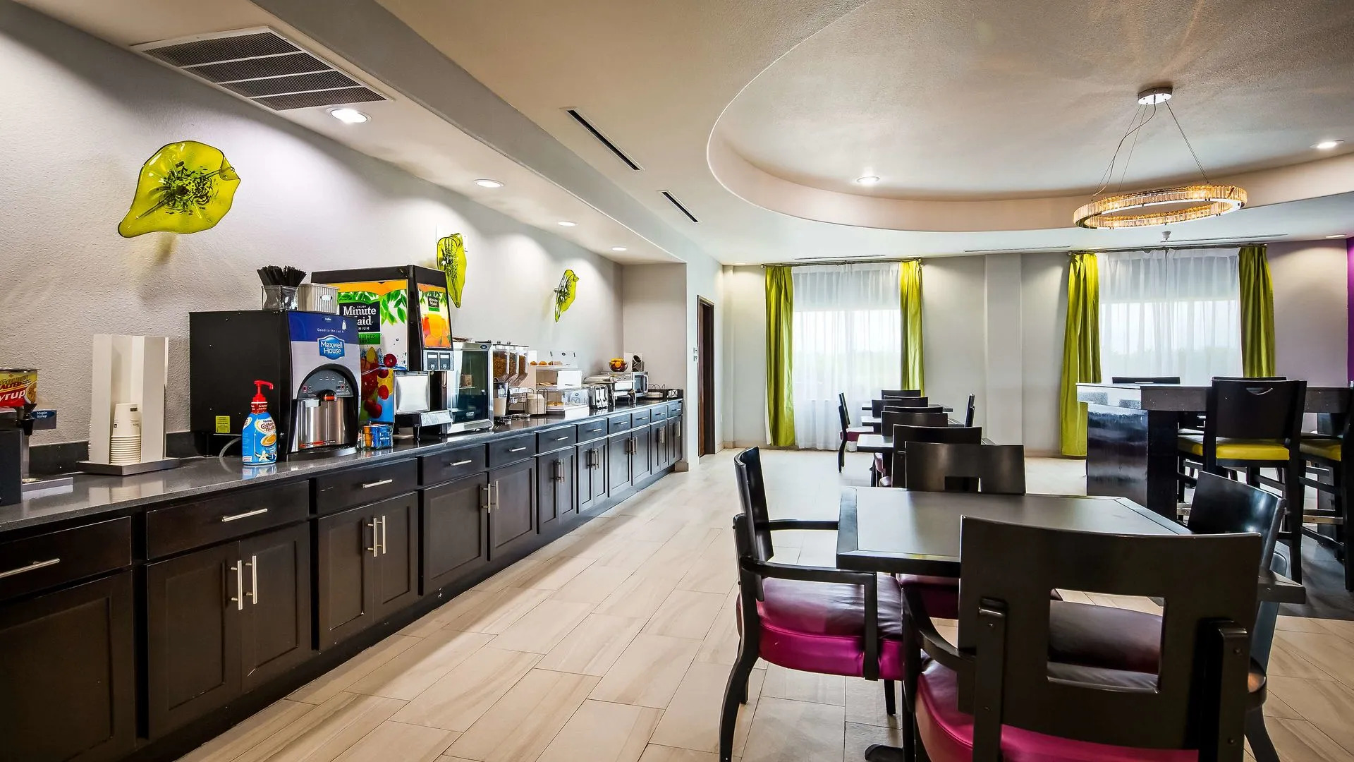 Best Western Plus Lytle Inn & Suites