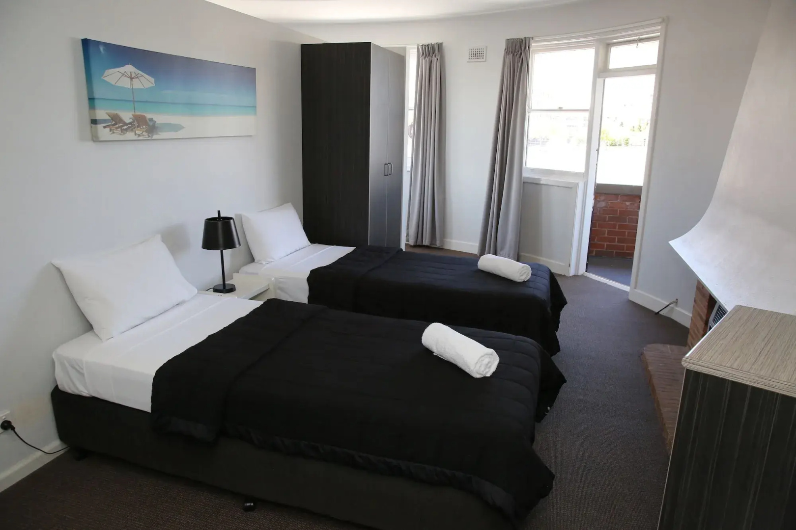The Lakes Hotel