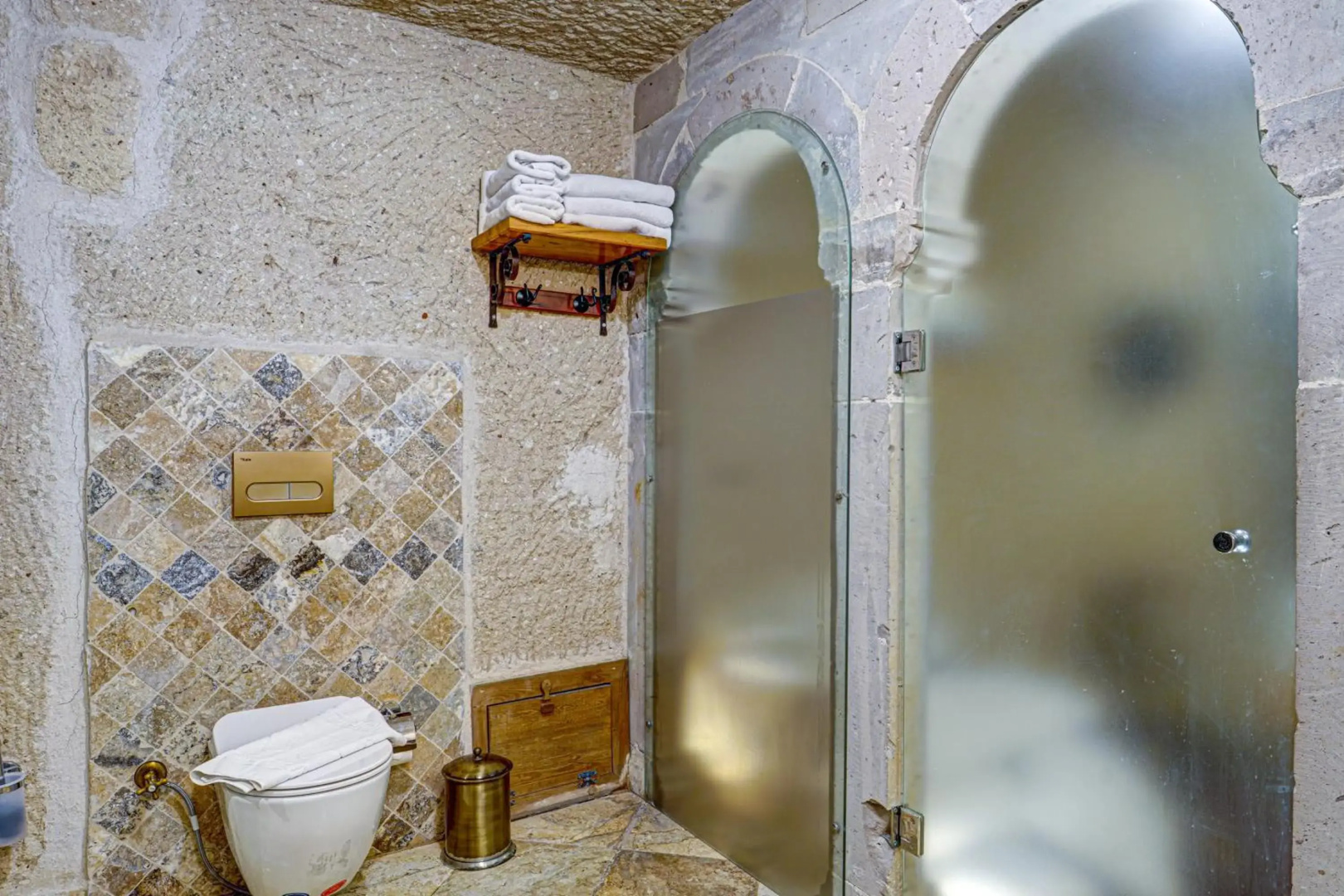 Aren Cave Hotel & Art Gallery