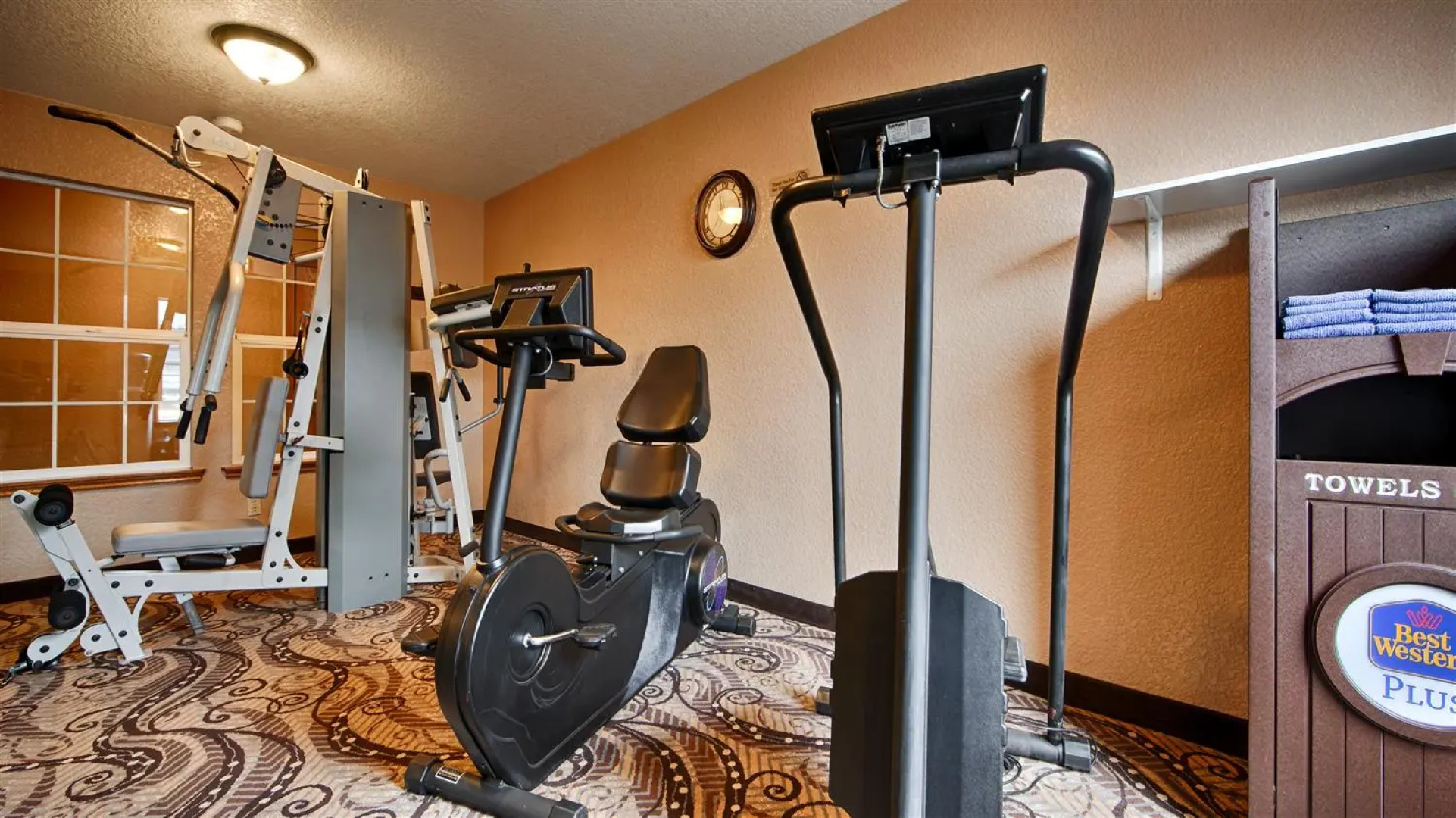 Best Western Plus Bayshore Inn