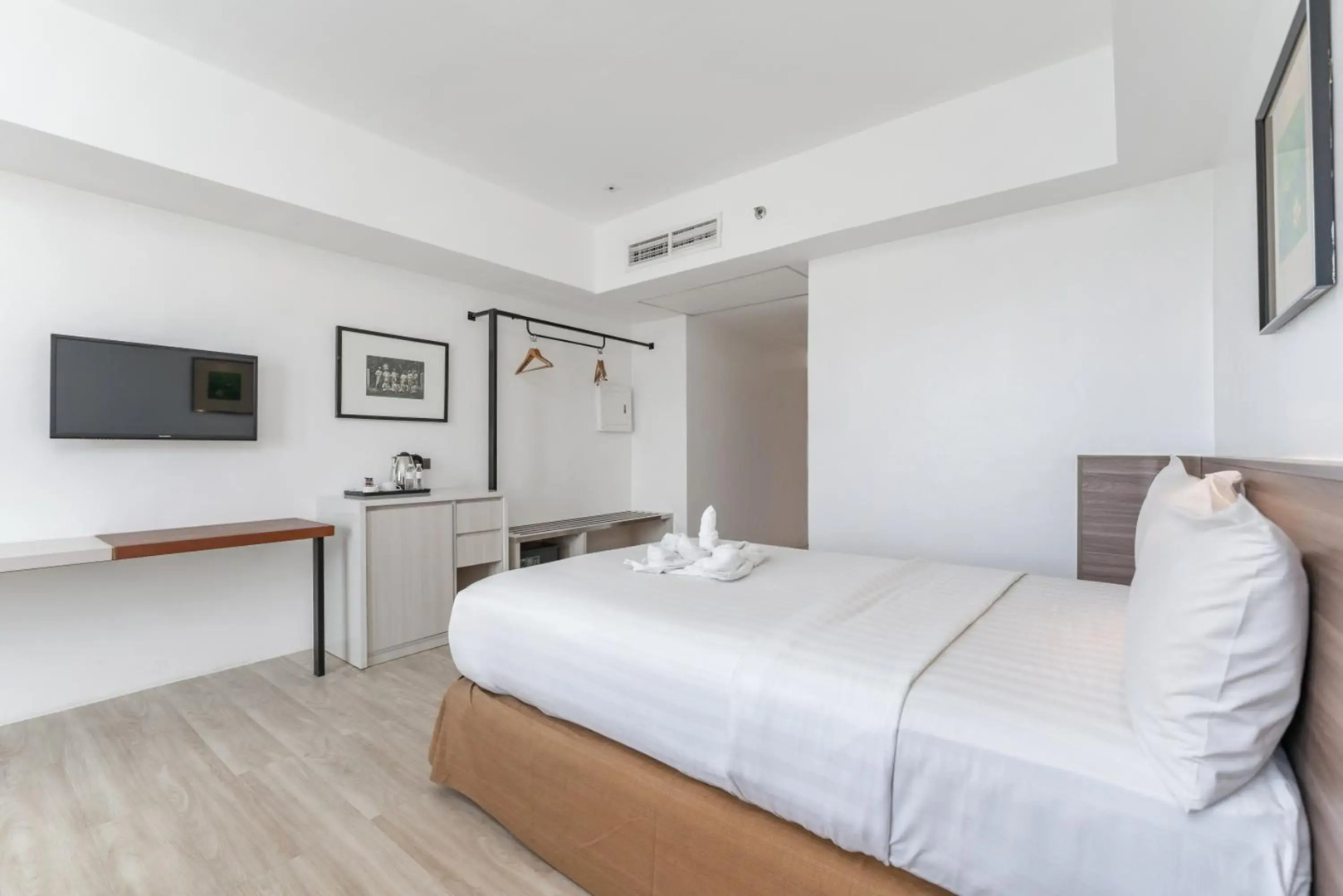 Crown Regency Hotel and Towers