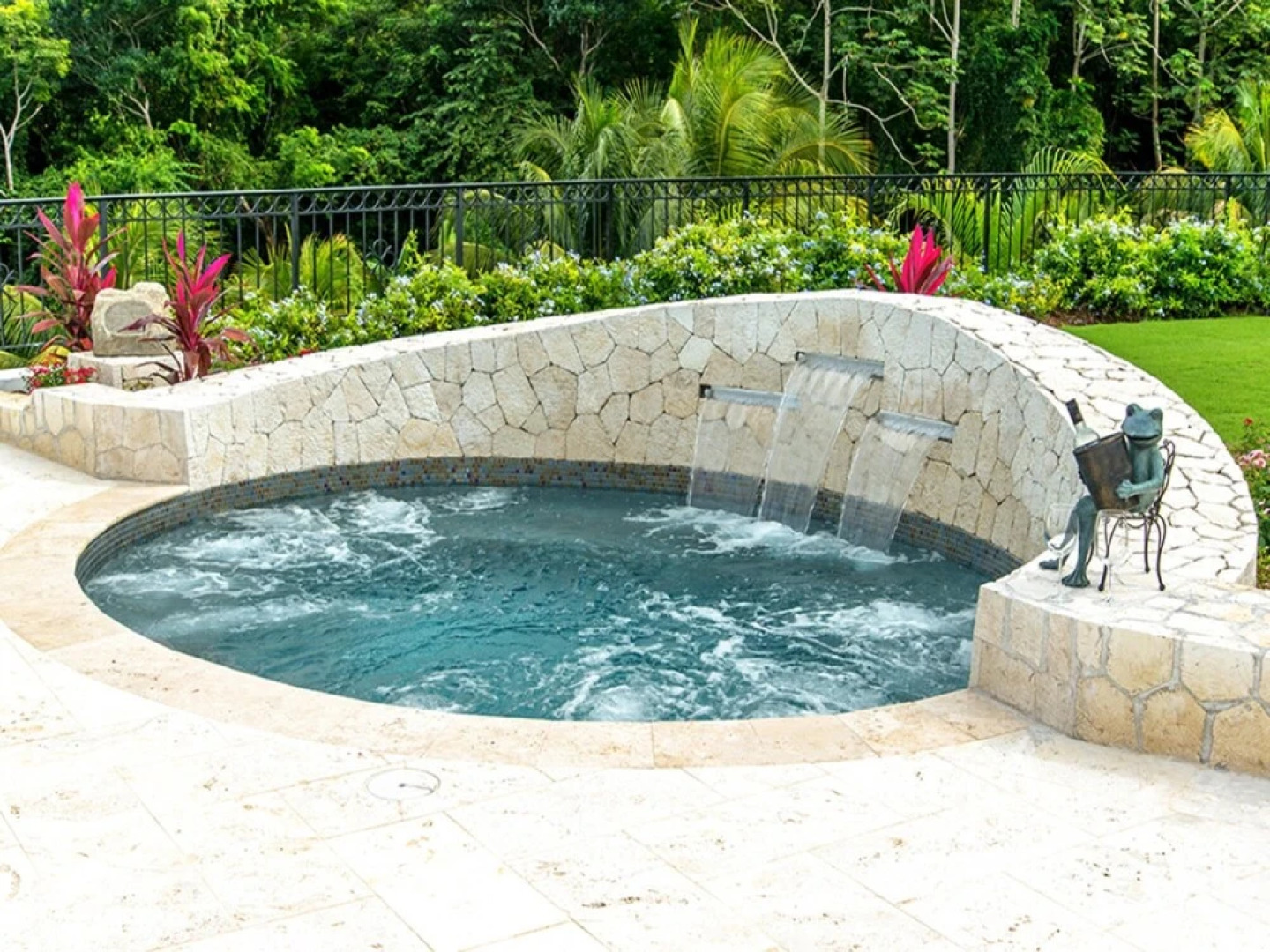 Sunny Vacation Villa 20