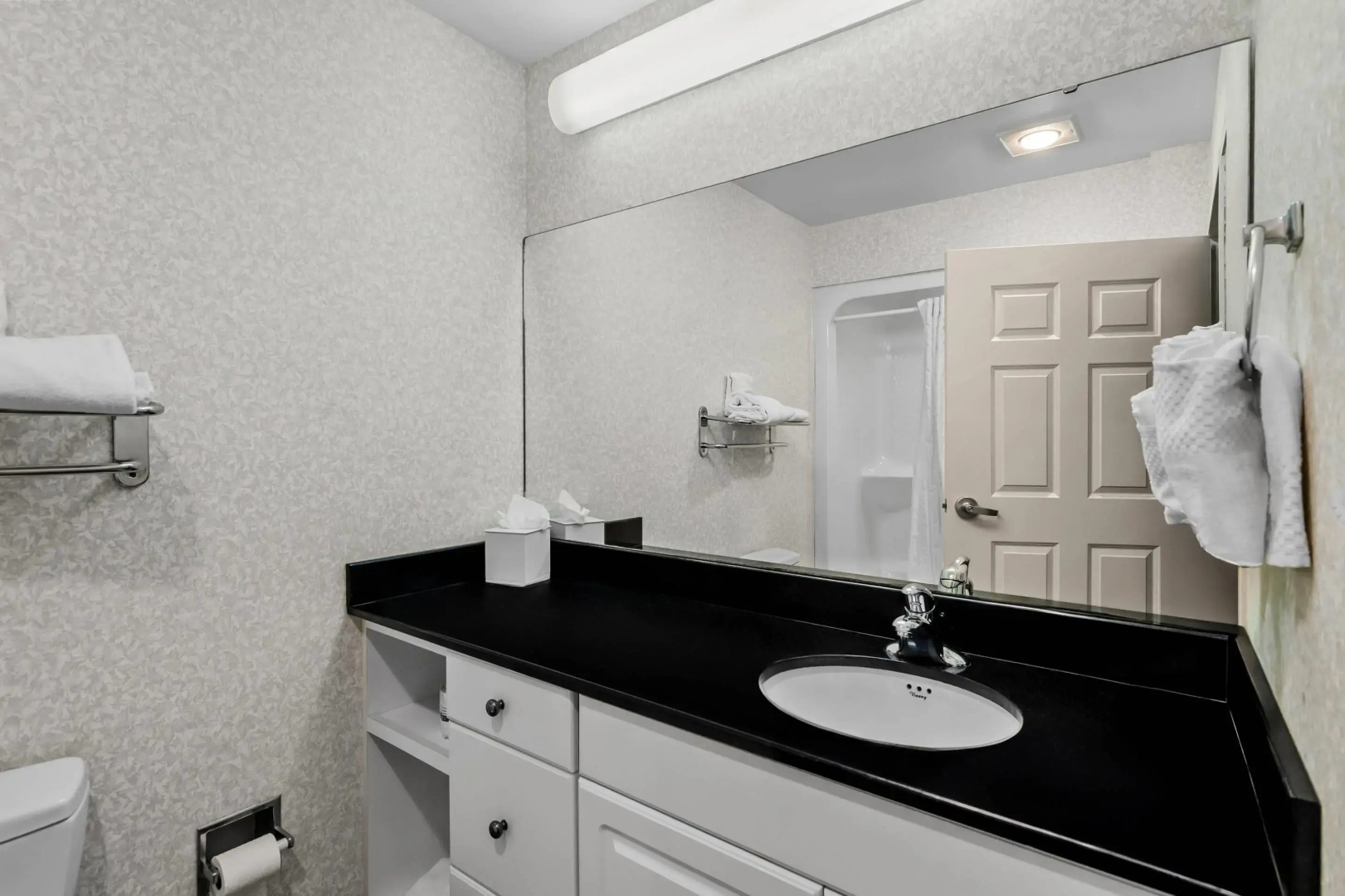 MainStay Suites Roanoke Airport